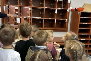 c8e2bf9c-558a-43c6-bf41-5e090d3e6f24